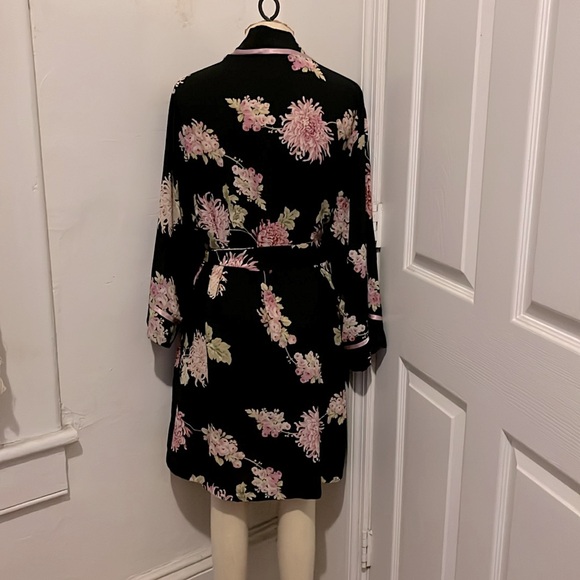 Oscar De La Renta Pink Label Vintage Y2K Black Floral Silky Tie Kimono Robe - Picture 5 of 5